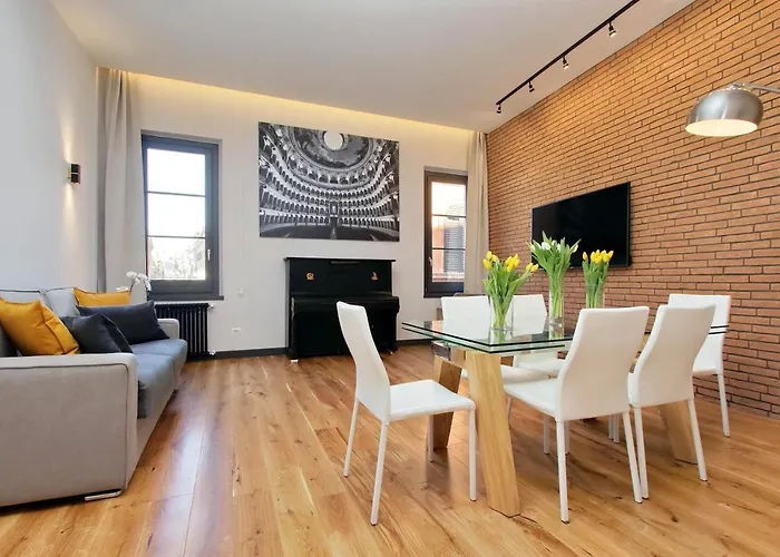 Eve Monti Penthouse *